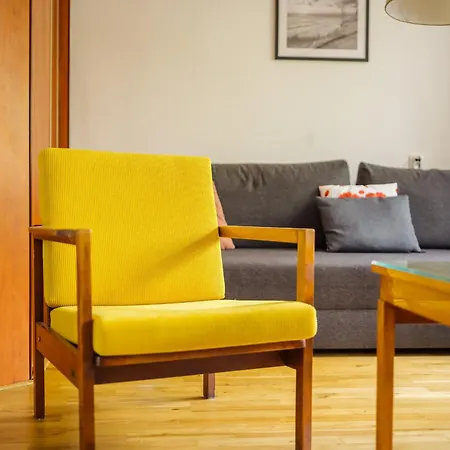 Centre Yellow Apartment Kolobrzeg
