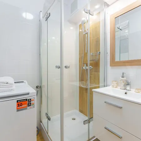 Centre Yellow Apartment Kolobrzeg